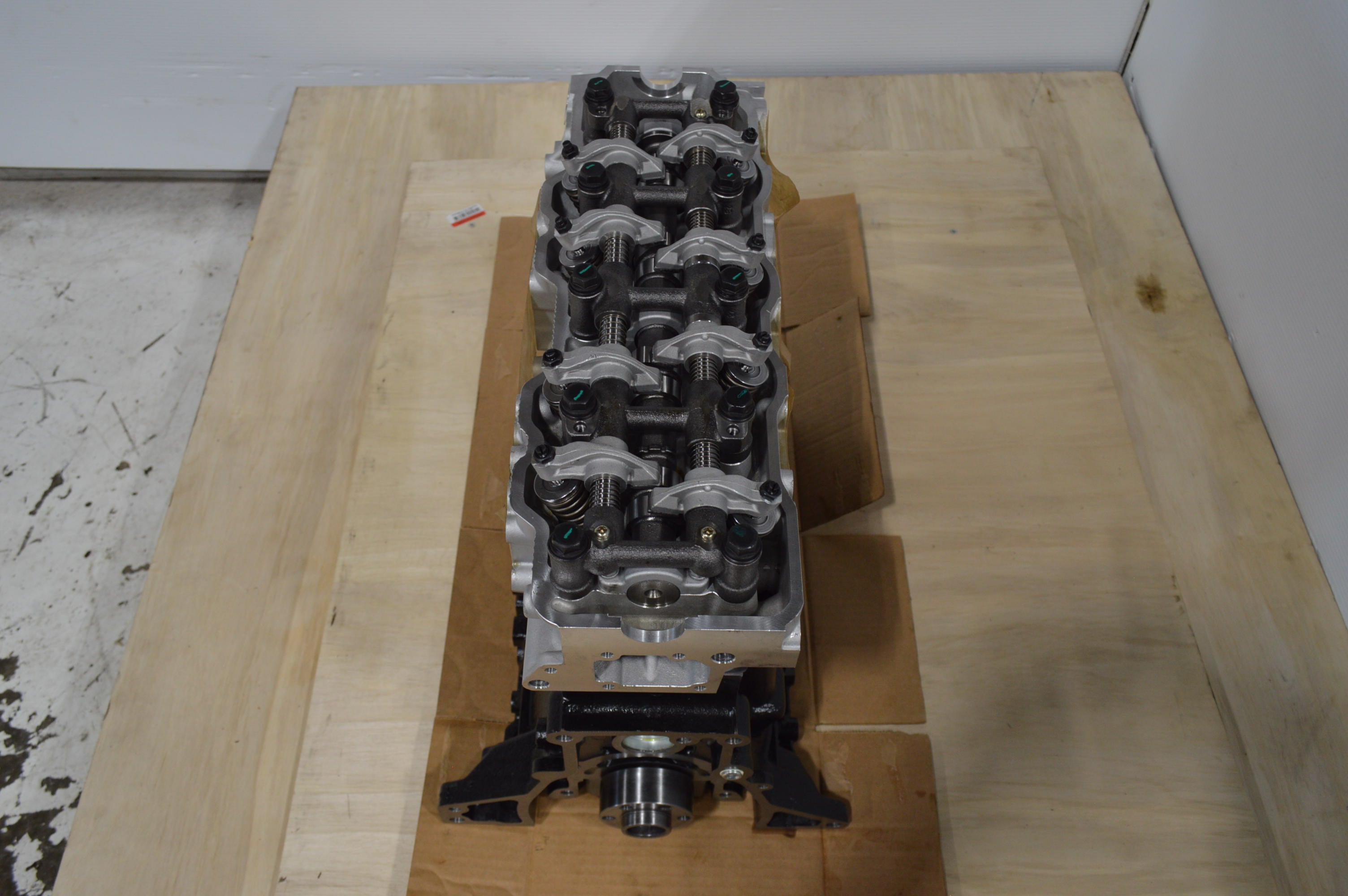 1985 - 1995 TOYOTA PICK UP  - BRAND NEW ENGINE - 2.4L 22R 4 CYLINDER - 0 MILE ENGINE