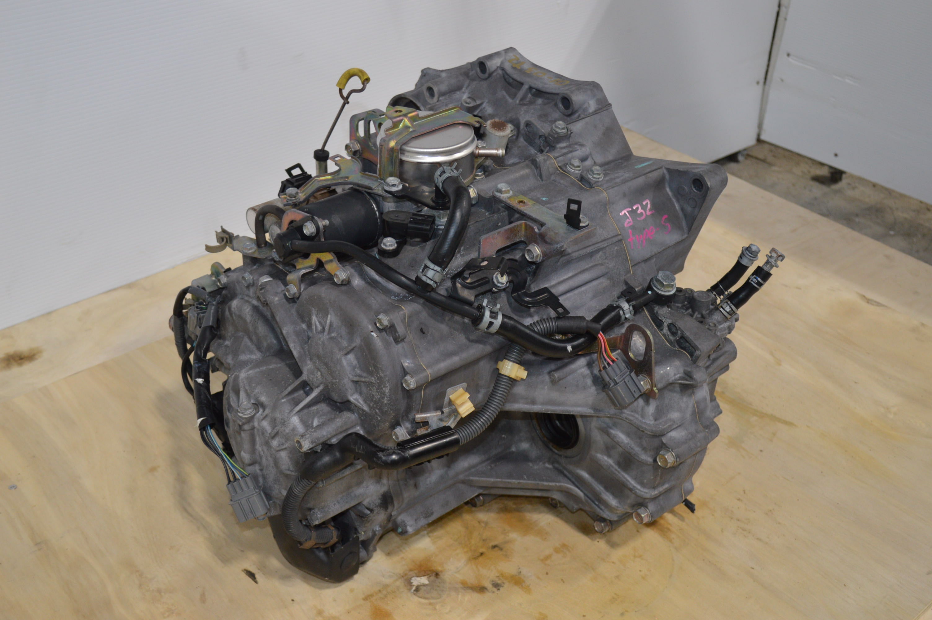 2002 - 2003 ACURA TL TYPE-S AUTOMATIC TRANSMISSION JDM B7WA.