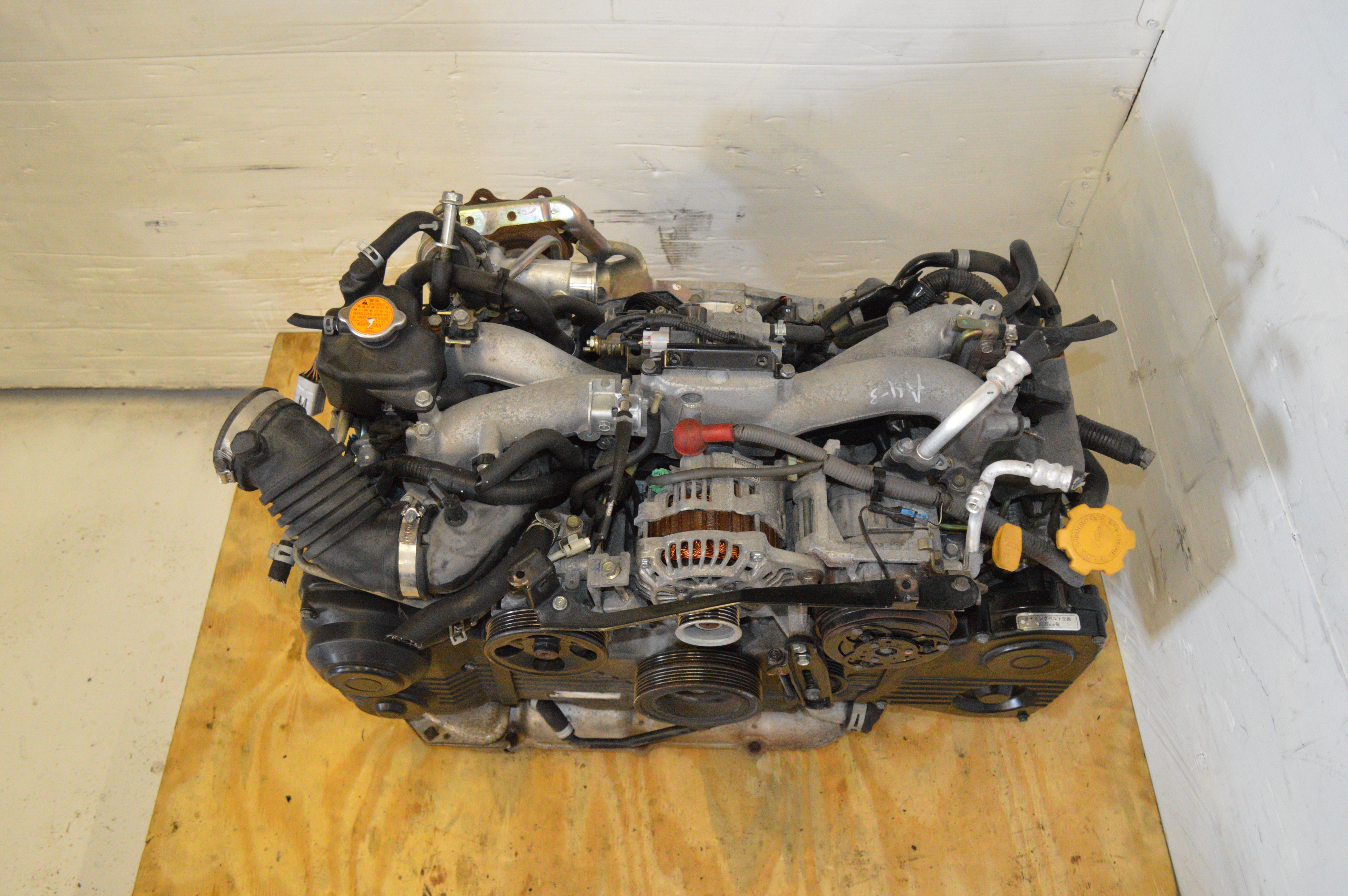 2000 - 2005 SUBARU WRX 2.0L TURBO ENGINE JDM EJ205 AVCS COMPLETE MOTOR ASSEMBLY.