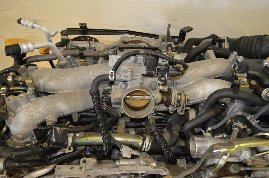 2000 - 2005 SUBARU WRX 2.0L TURBO ENGINE JDM EJ205 AVCS COMPLETE MOTOR ASSEMBLY.