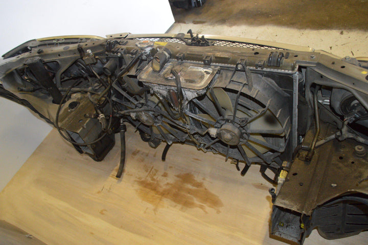 JDM TOYOTA ALTEZZA FRONT END 2000 – 2005 LEXUS IS300