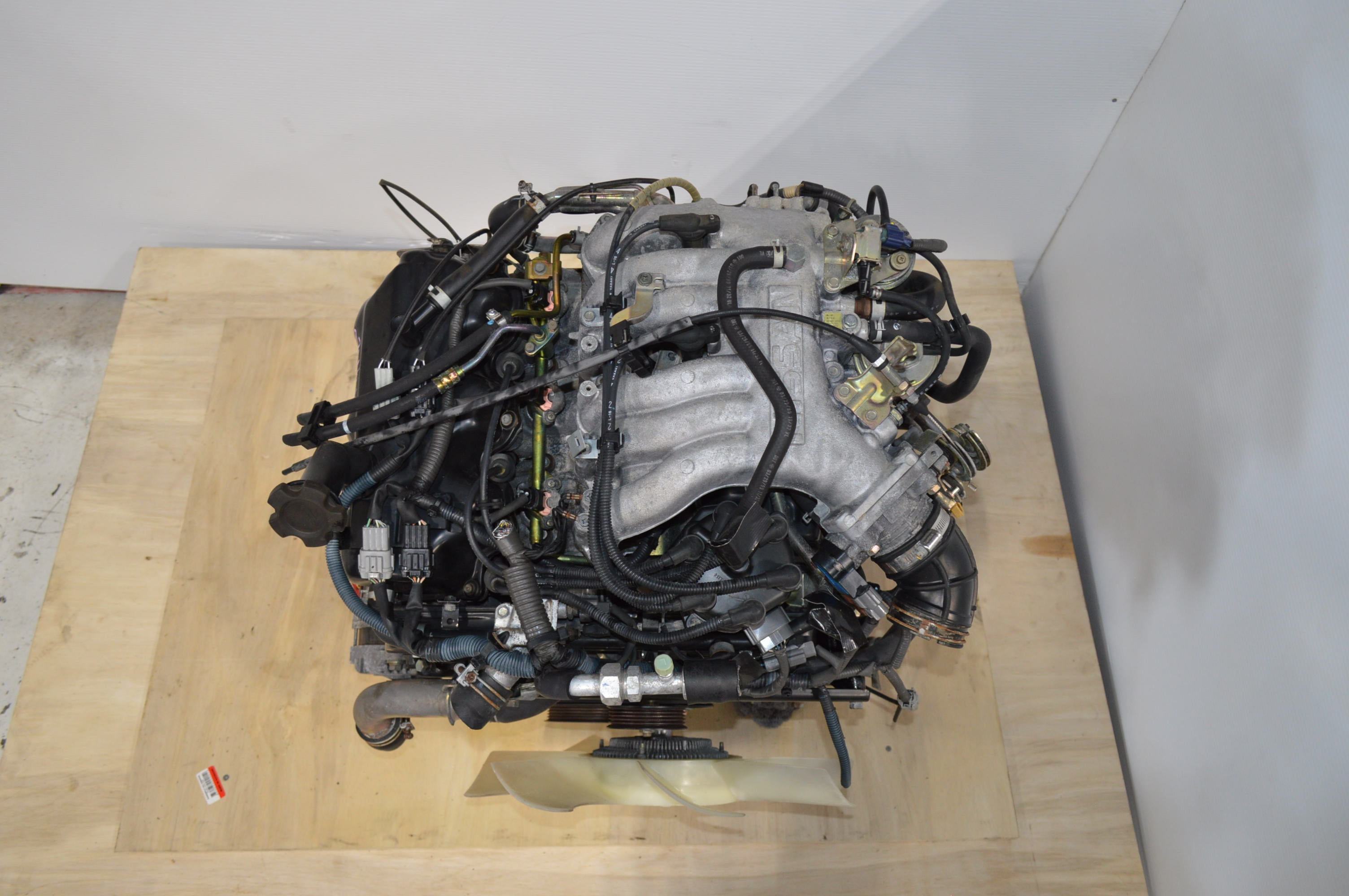 1996 - 2002 NISSAN PATHFINDER 3.3L V6 ENGINE JDM VG33 MOTOR.