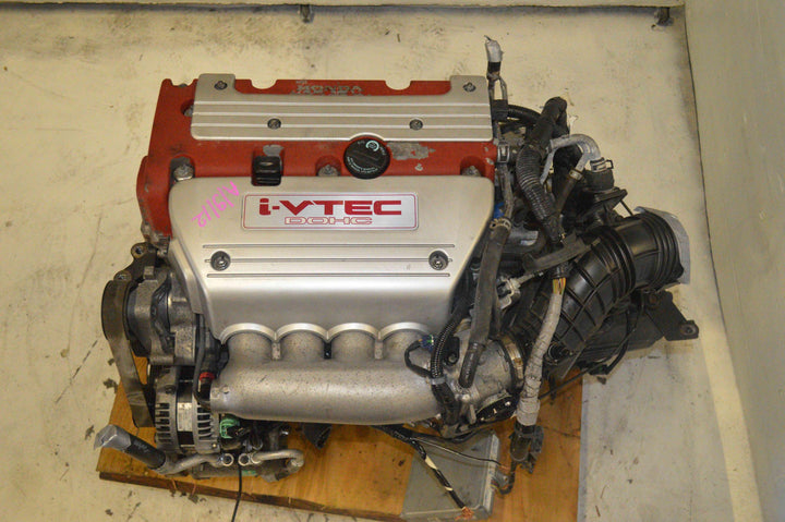 JDM HONDA ACCORD CL7 K20A EURO R ENGINE WITH 6-SP MANUAL TRANSMISSION.
