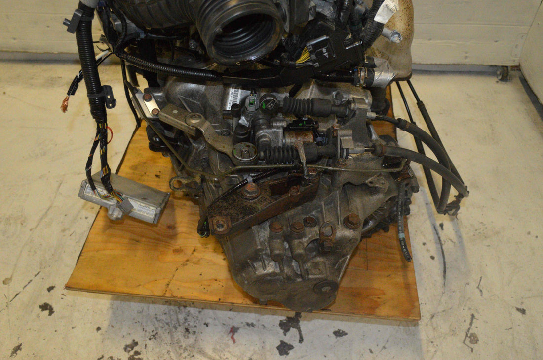 JDM HONDA ACCORD CL7 K20A EURO R ENGINE WITH 6-SP MANUAL TRANSMISSION.