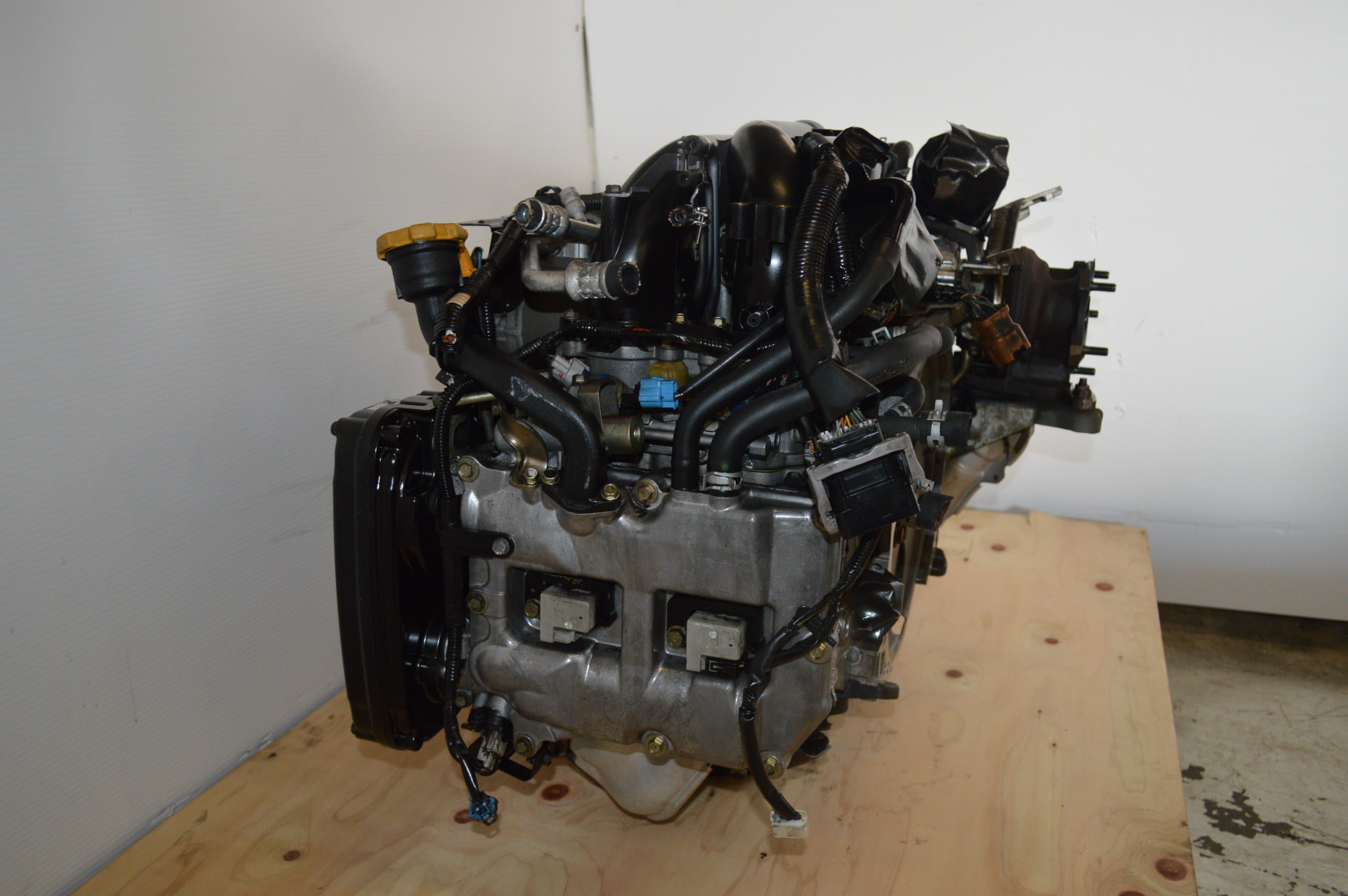 2006 TO 2007 SUBARU WRX 2.0L REPLACEMENT ENGINE JDM EJ20X NO PUMP AVCS MOTOR.