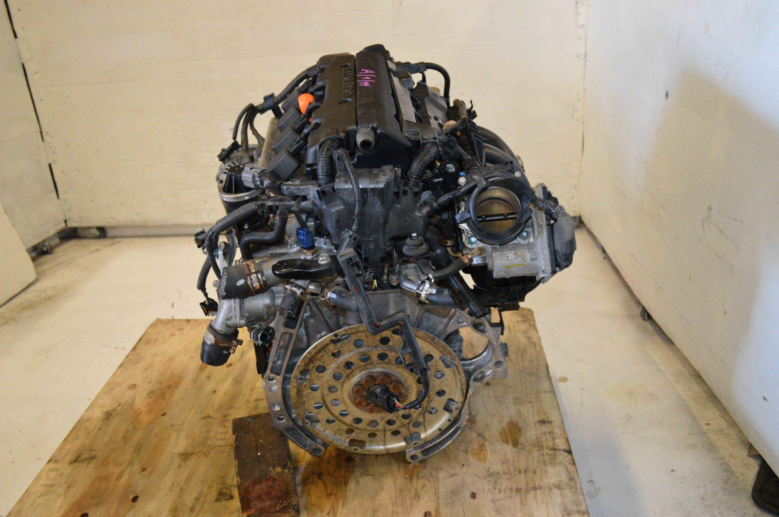 2006-2007-2008-2009-2010-2011 HONDA CIVIC ENGINE 1.8L JDM R18A VTEC.